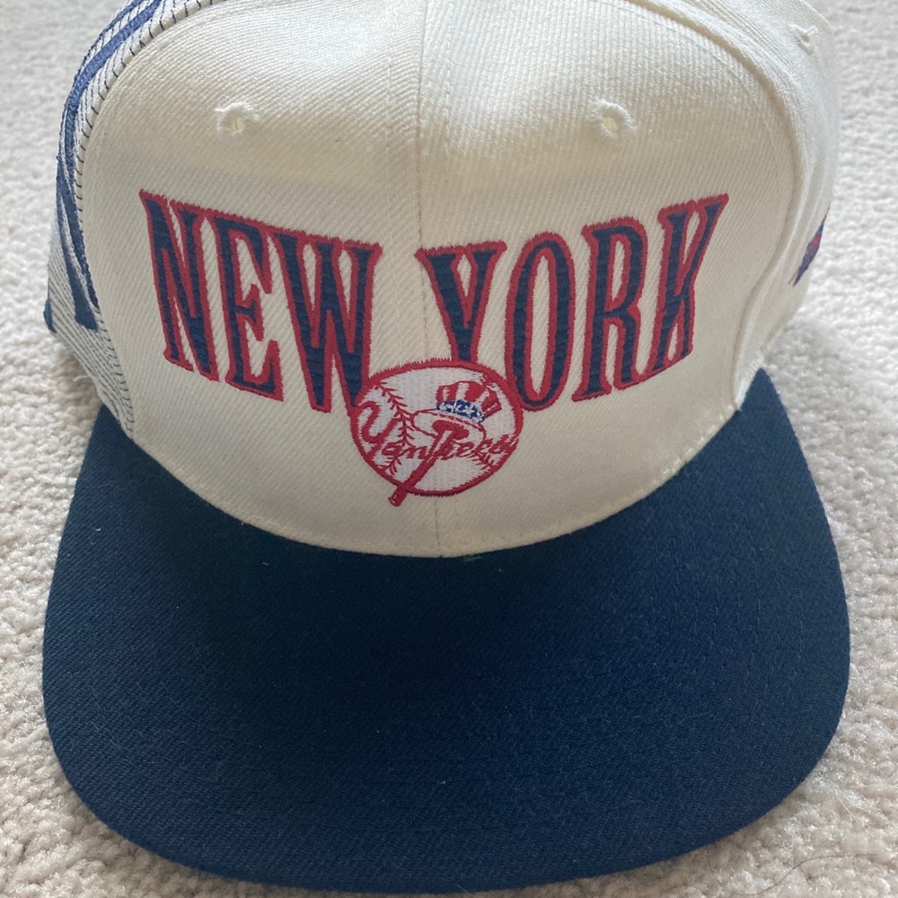 Vintage New Rare NY Yankees Snap Back Baseball Cap